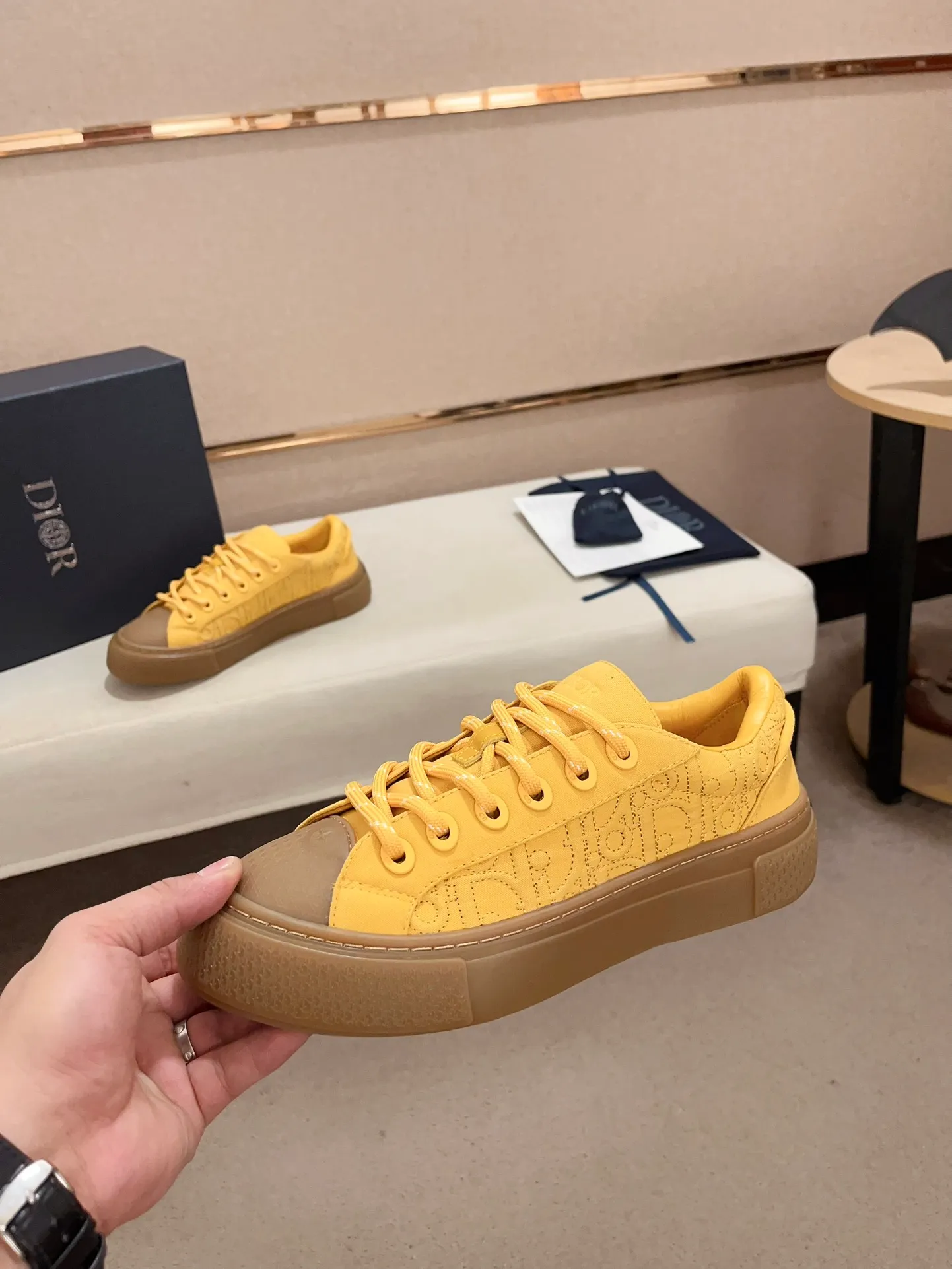 Men's shoes 💰: 680💰 [Dior·Dior] Top 🔍Couple model 💏🔍New casual sports style couple shoes, new four-season design, perfect workmanship, lace-up lazy style to create cabinet quality, upper: imported first-layer cowhide, sheepskin lining is soft and comfortable, ultra-light TPU wear-resistant outsole, simple, versatile fashion men's shoes, excellent color code number 35--44